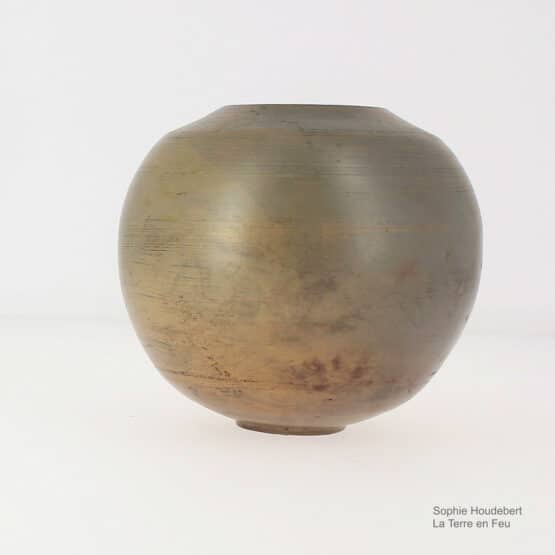"Douce Sphère" terre sigillée. Vase tourné, polie, cuisson au bois, enfumage dans le four.