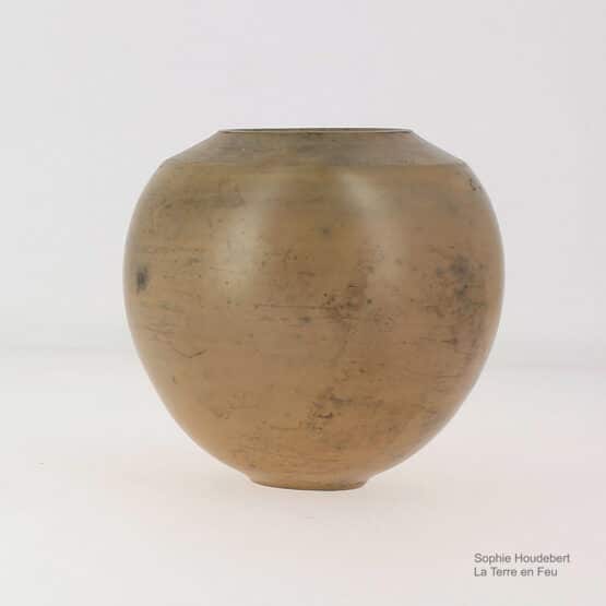 "Sphère Satin" Terre sigillée. Vase tourné, poli, cuit en four à bois et enfumé